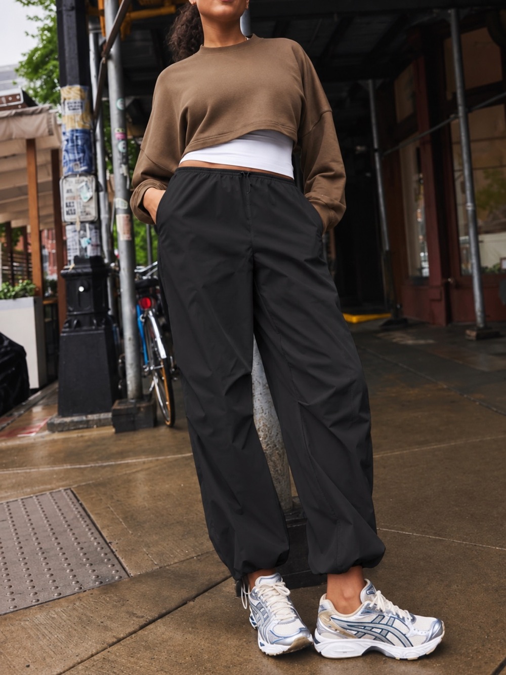 Athleta Midday Low Rise Poplin Pants